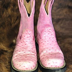 Pink ostrich Ariat fat baby’s